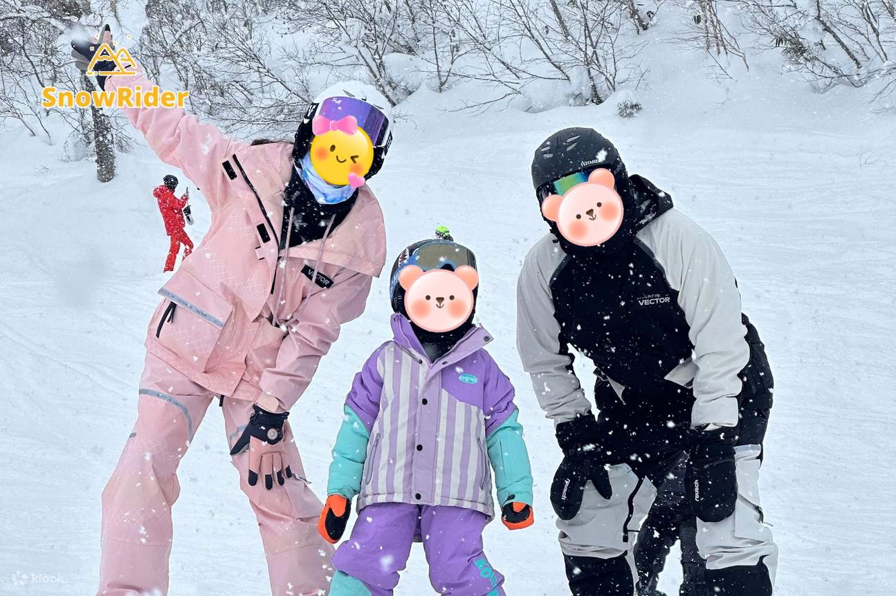 Esquí en familia, el instructor fue atento y paciente, nos sentimos muy seguros, todo fueron buenos recuerdos.