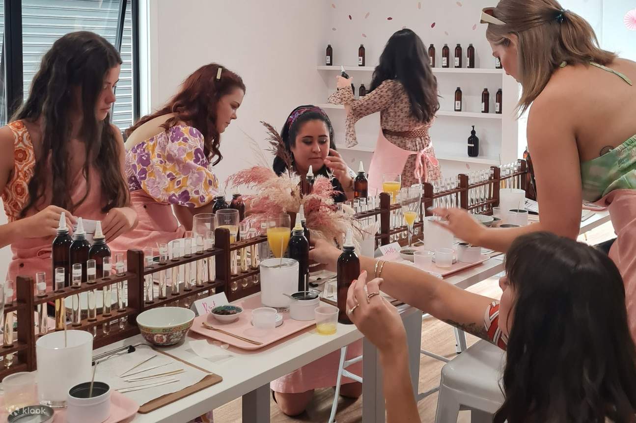 Communicate with experts