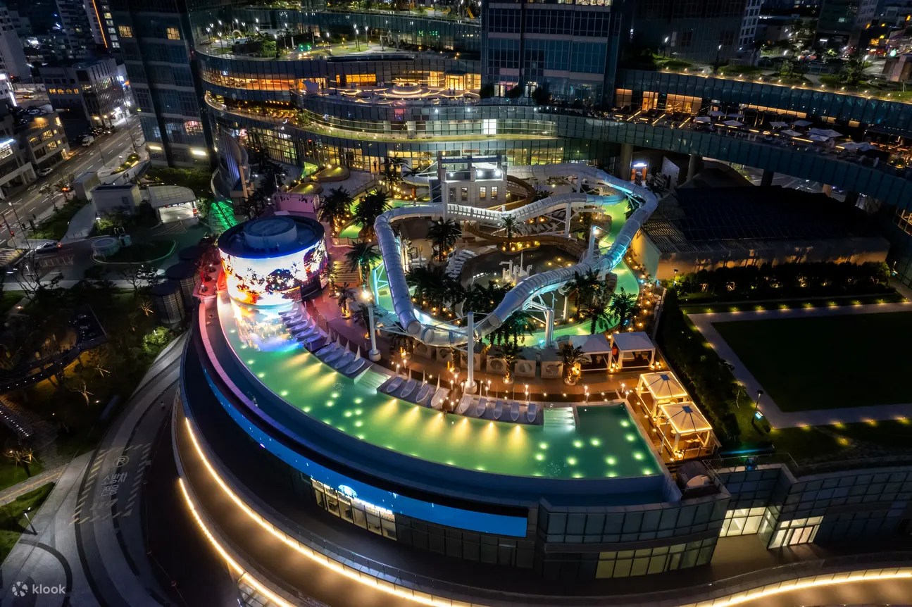 CLUBD OASIS 水疗及水上乐园夜景