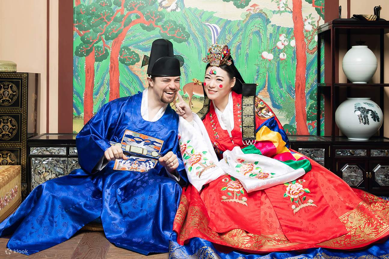 Korean Traditional Wedding Photoshoot Experience Klook Hong Kong Korean traditional wedding photoshoot experience klook hong kong