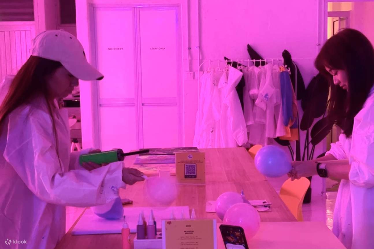 Neon Balloon Splatter Art Singapore