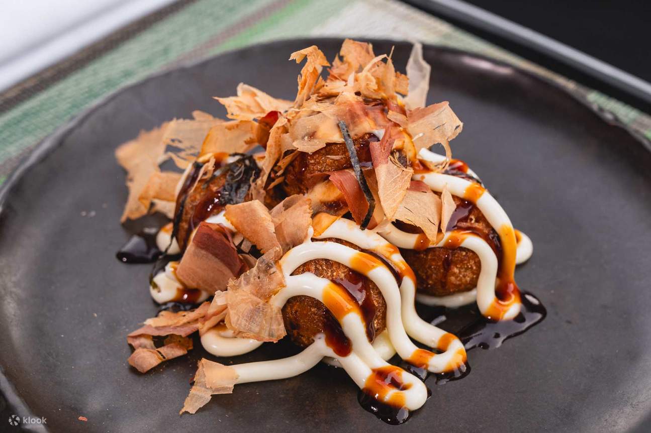 Ресторан и бар на крыше Up & Above в отеле The Okura Prestige Bangkok