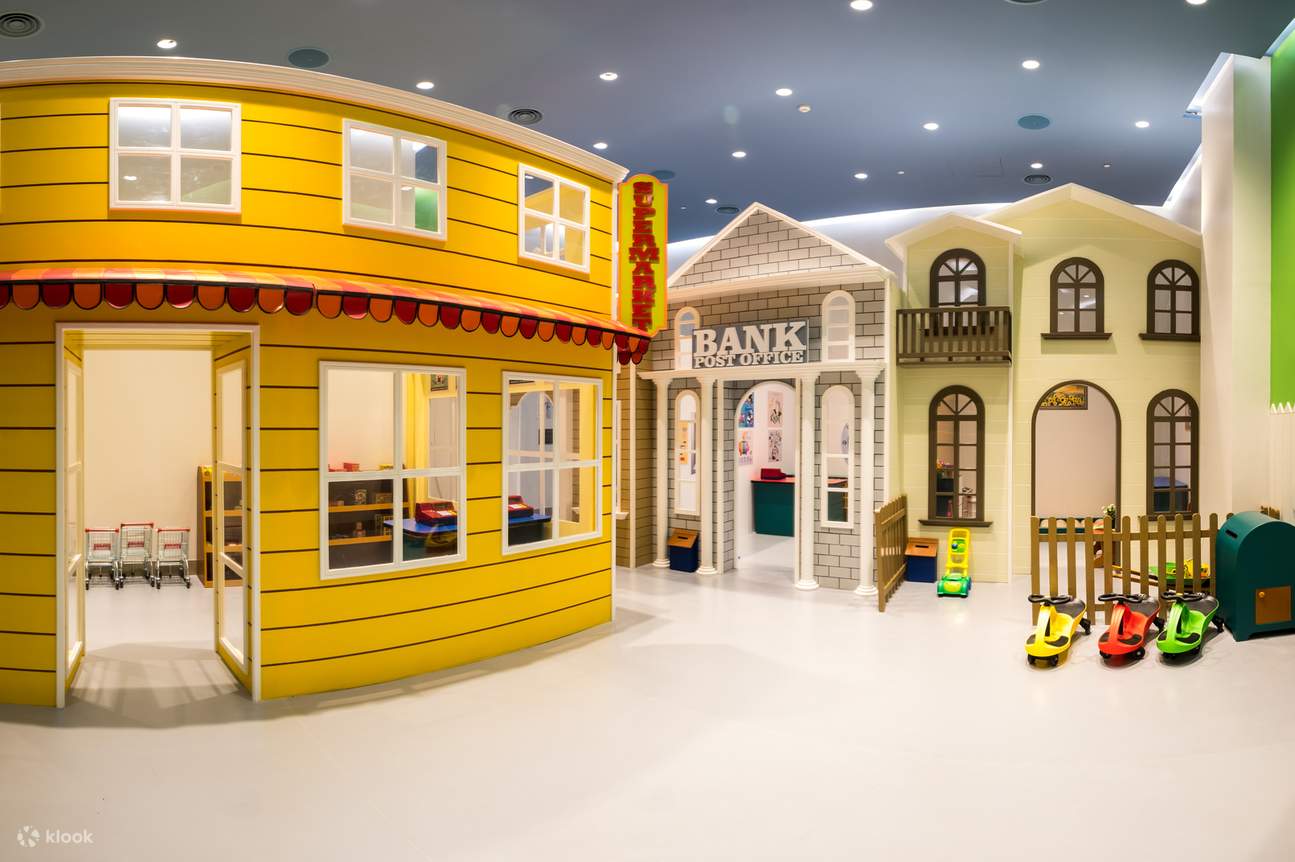 играть в Окада Манила