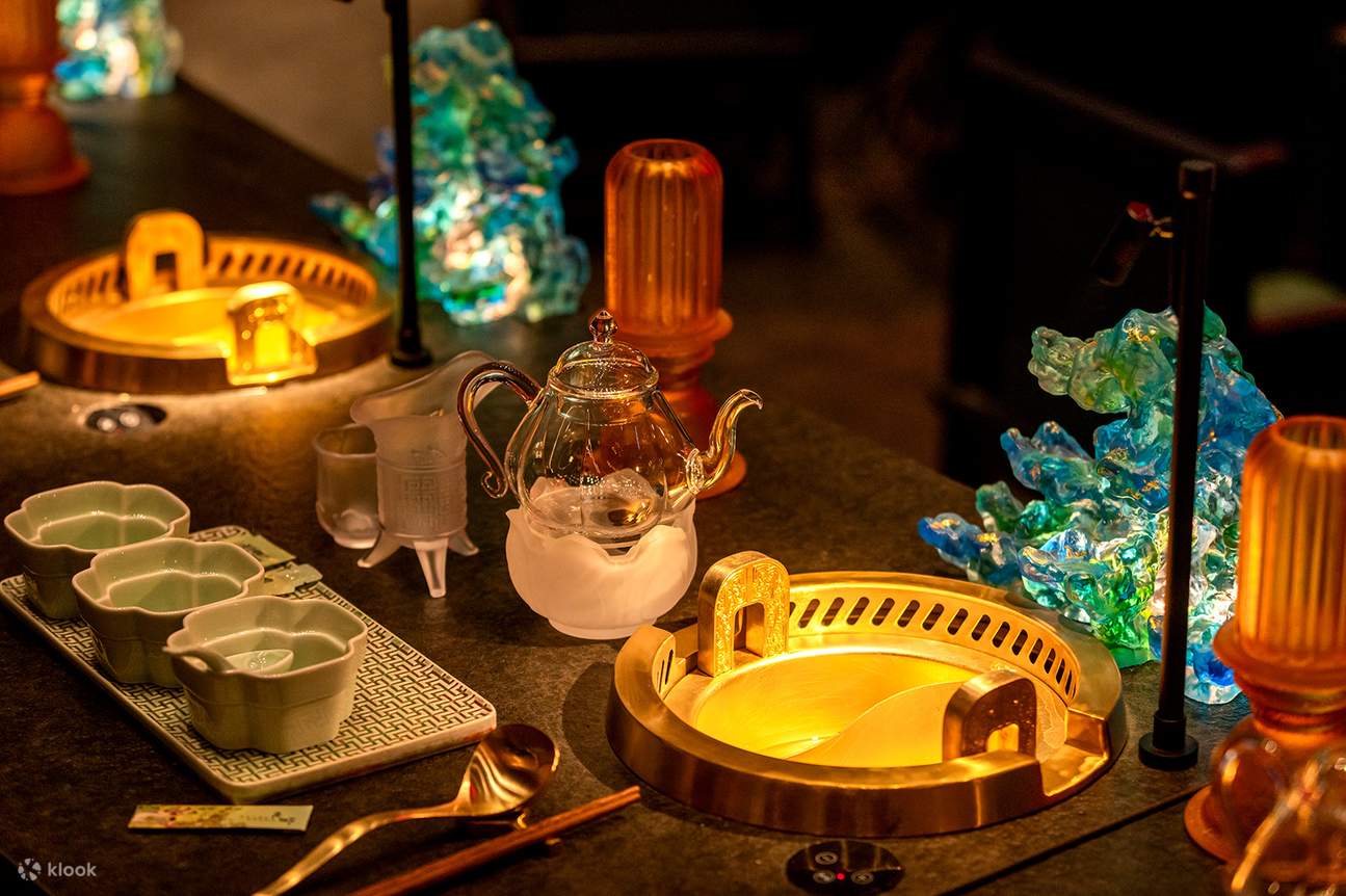 [중국 필수 방문 맛집] 훠궈 맛집 洪鼎宴 & 중국 대표 문화 공연 브랜드 | 청두 자오샹 마방 (Chengdu Zhaoshang Magic Cube)