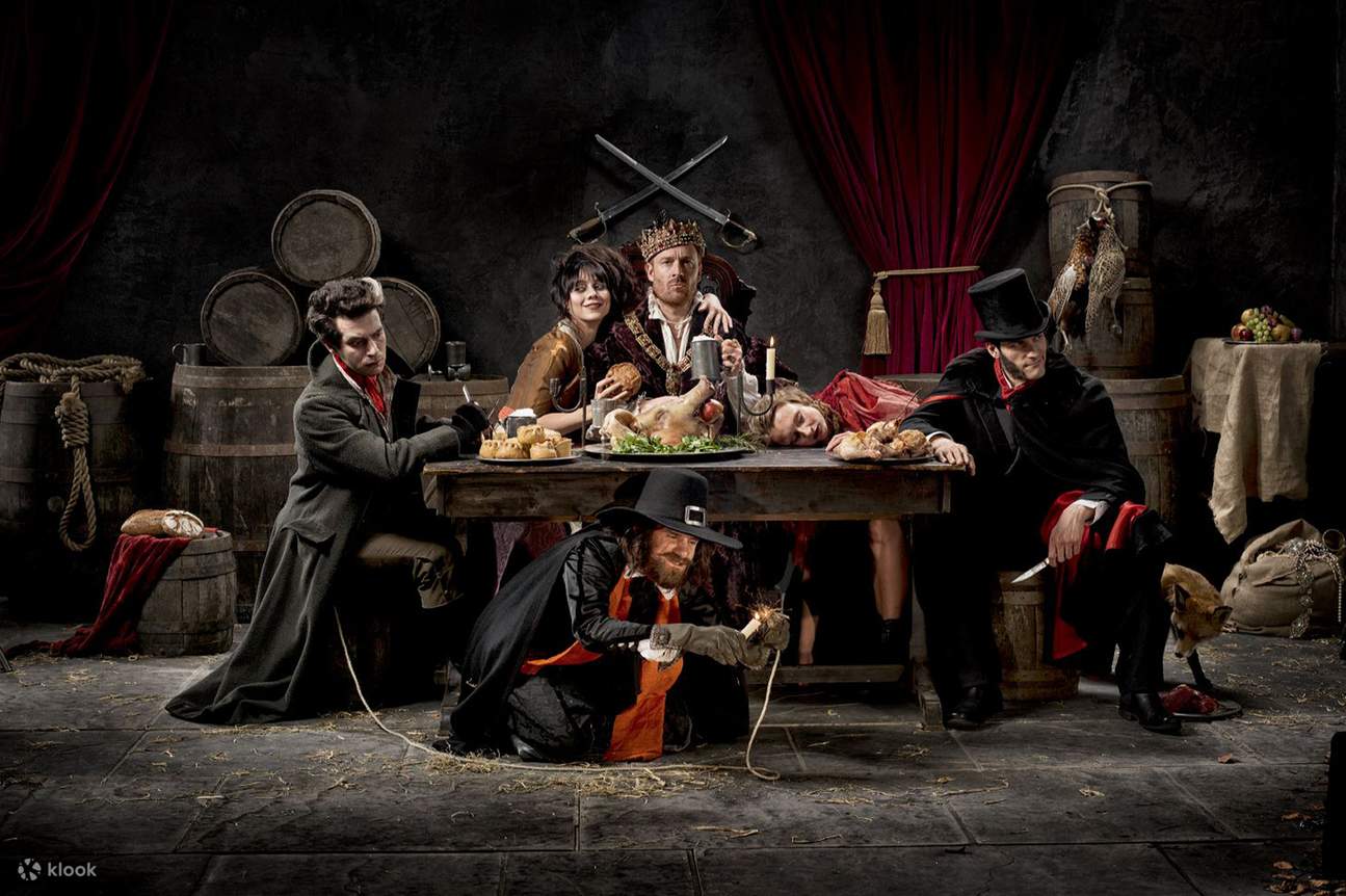 「The London Dungeon/ロンドン・ダンジョンのガイドブック2冊」 The London Dungeon/ロンドン・ダンジョンのガイドブック2冊」