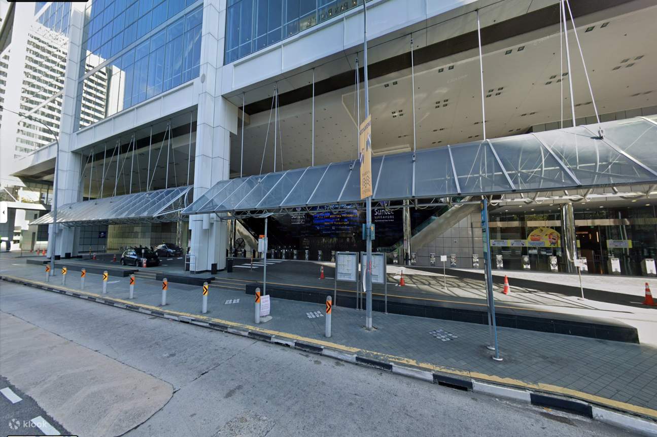 Suntec City Bushaltestelle B02152