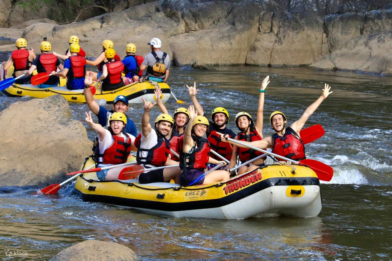 Esperienza di rafting di mezza giornata sul fiume Barron con partenza da Cairns o Port Douglas