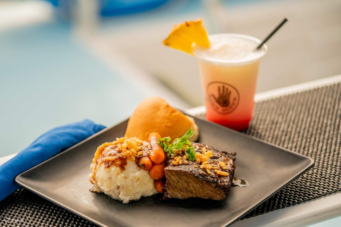 料理の盛り合わせ