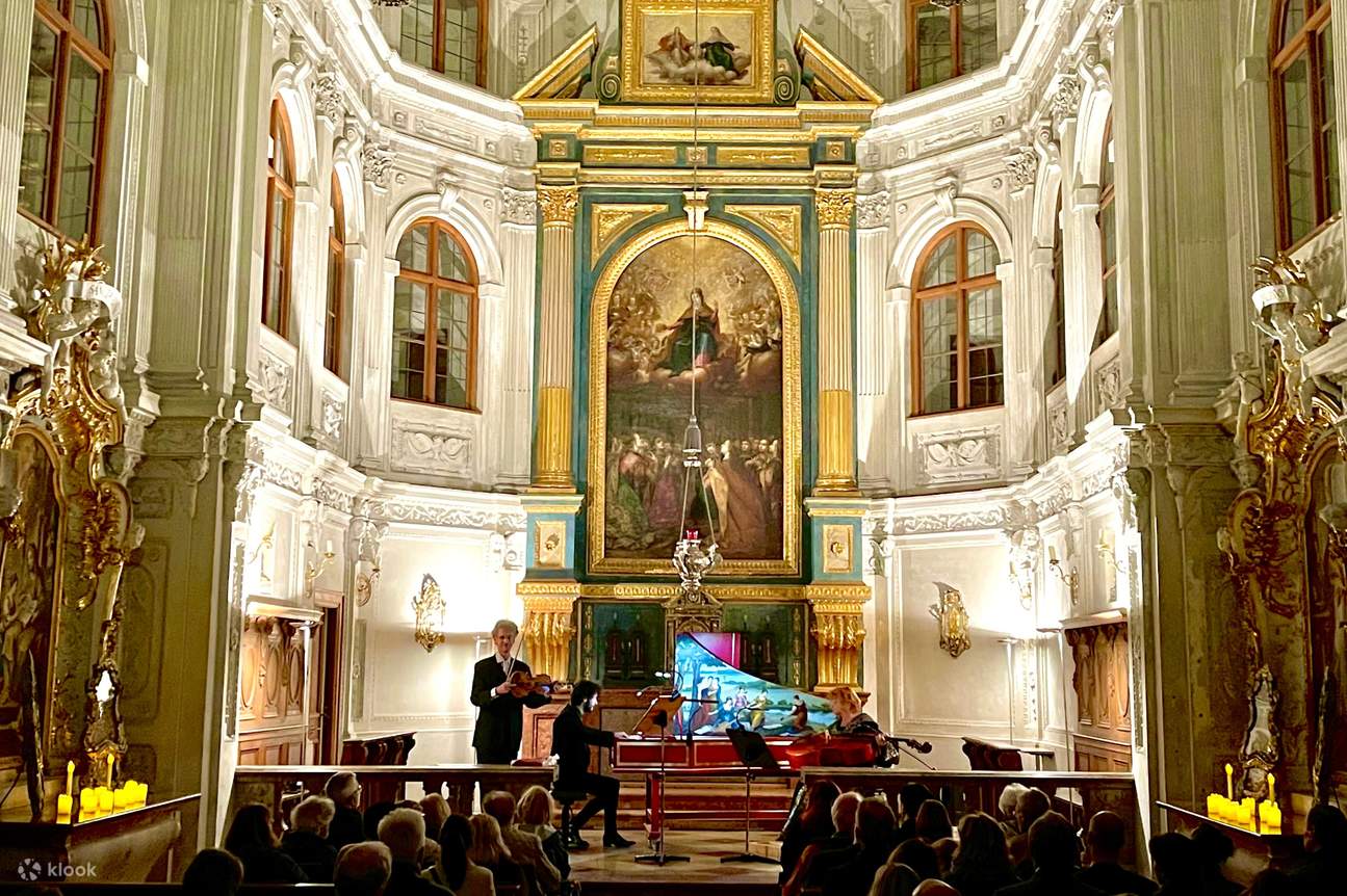 phòng hòa nhạc lớn