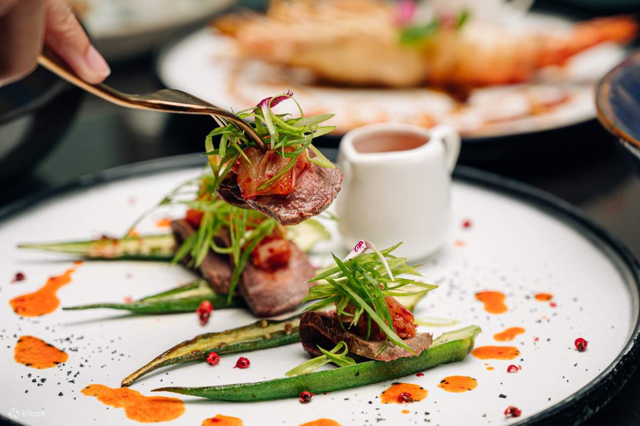 曼谷悦榕庄 Saffron 当代泰式特色屋顶