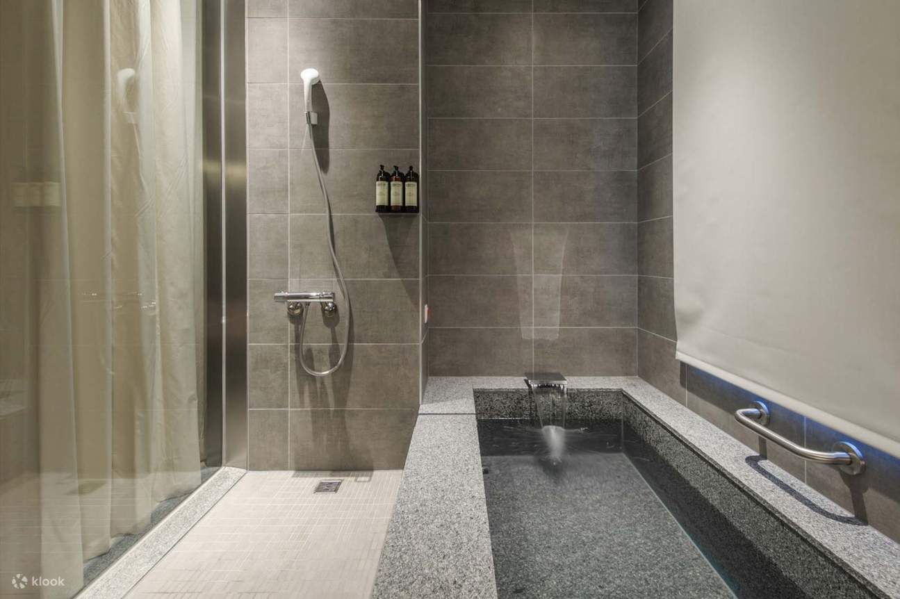 Nghi Lan Giảo Khê: Khách sạn Pin Wen - Vé tắm suối nước nóng phòng đôi