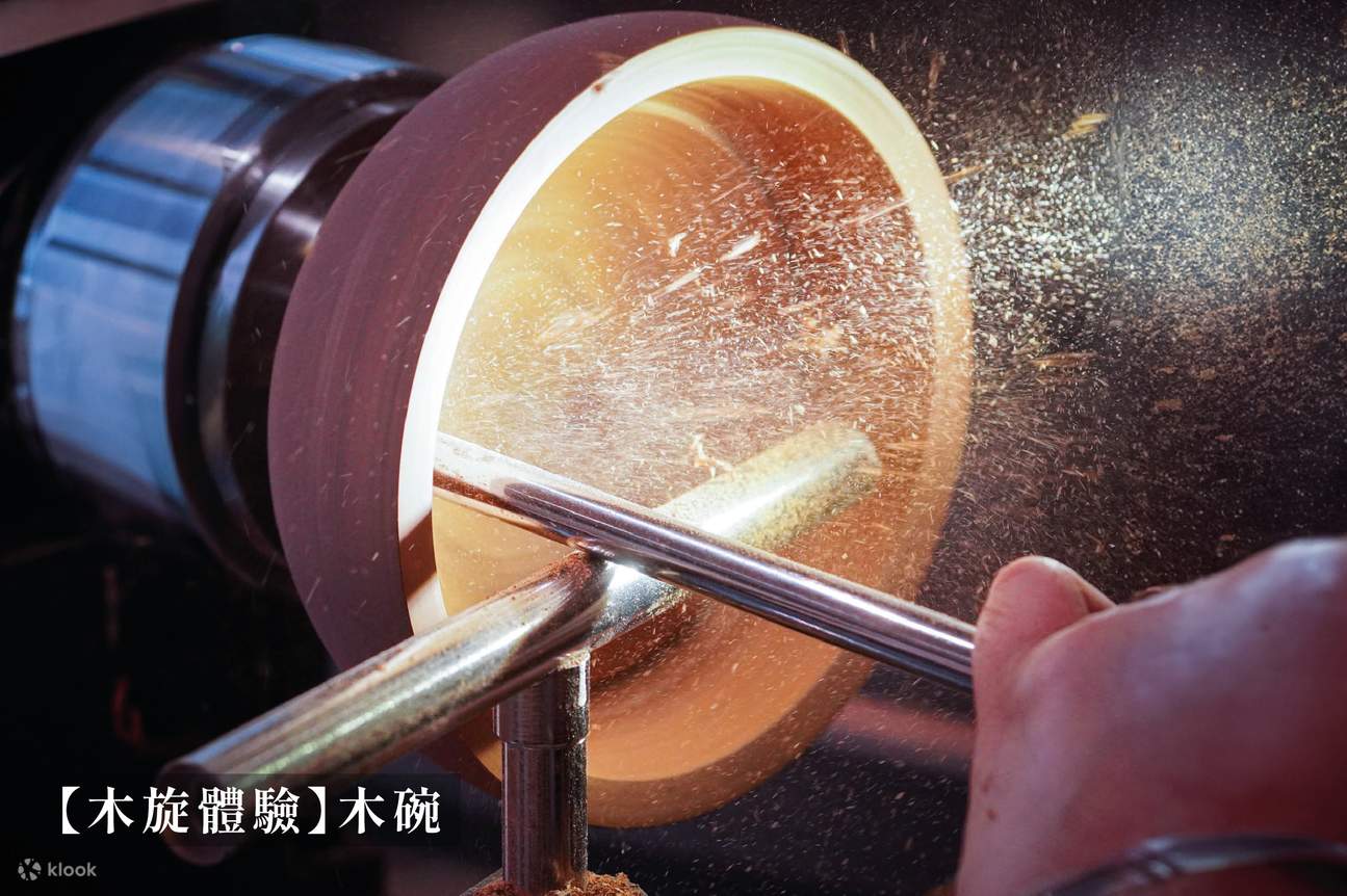 Little Corner HK Wood turning and wood carving craft