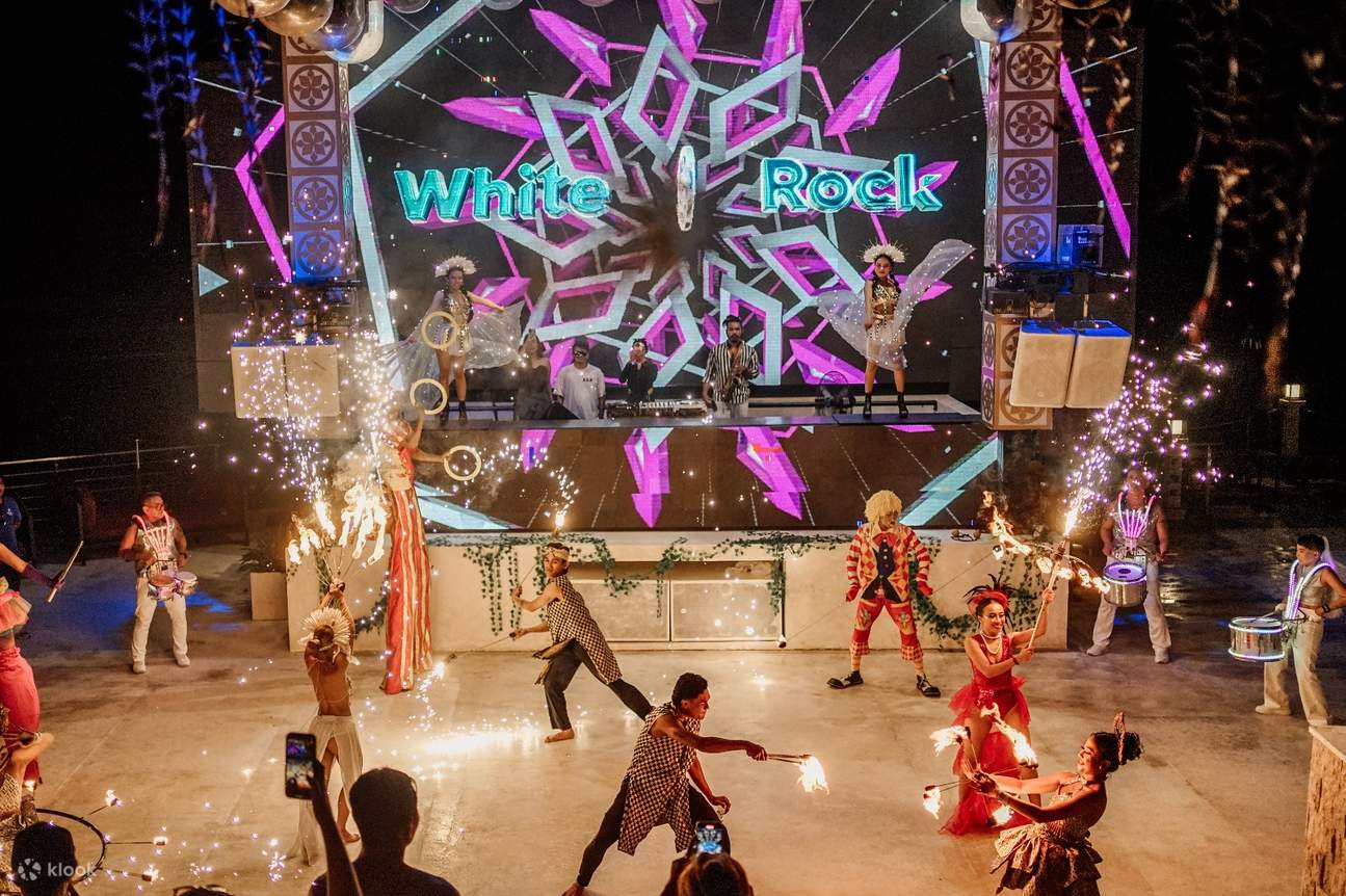 Новый год 2025 в White Rock Beach Club