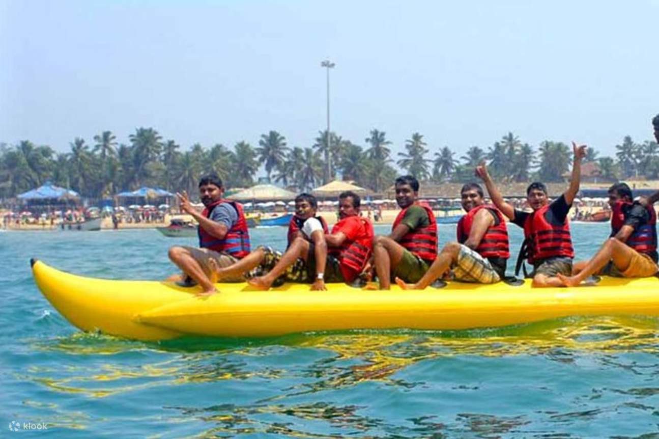 Dwarka: Paseo en Banana Boat: Aventura acuática divertida en grupo