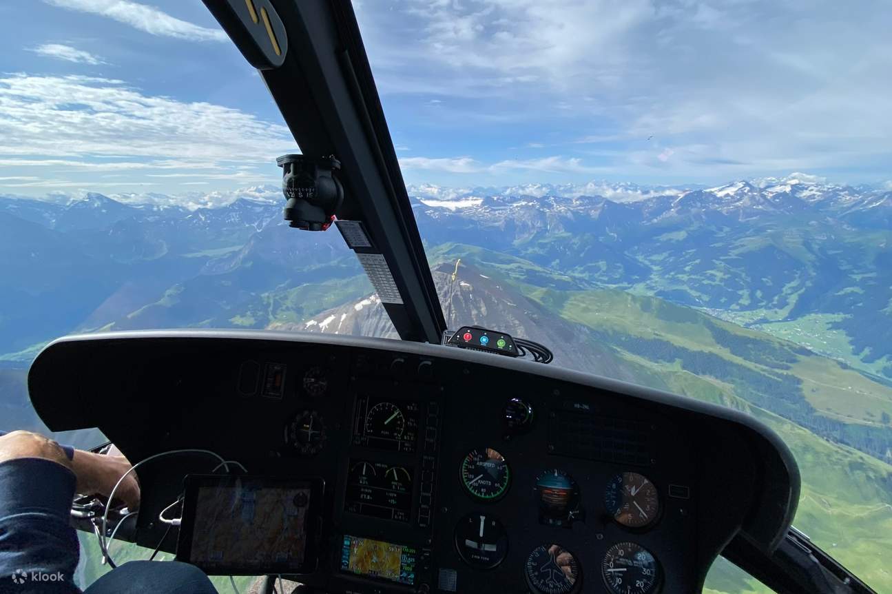 Private Helikoptertour Jura und Seeland ab Bern 