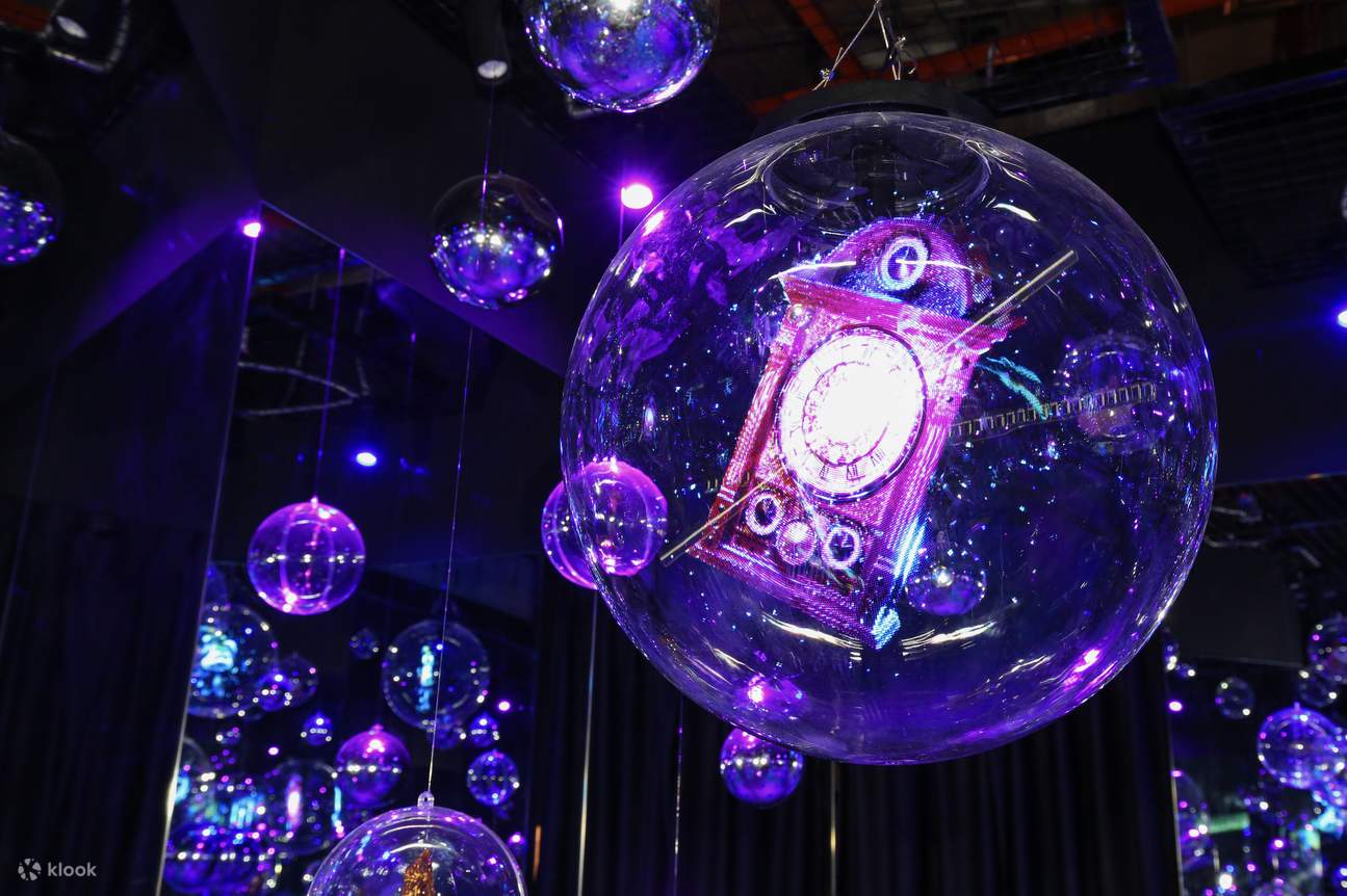 앨리스, 이상한 나라를 구하다