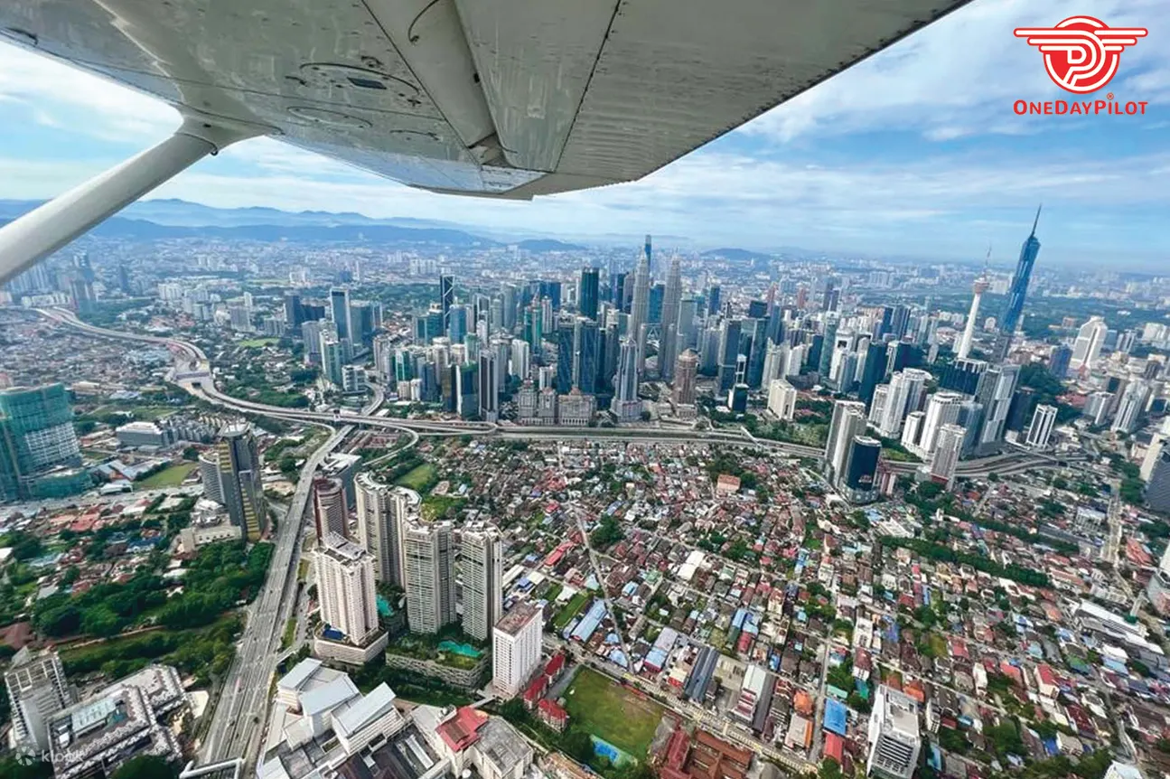 One Day Pilot Experience in Kuala Lumpur