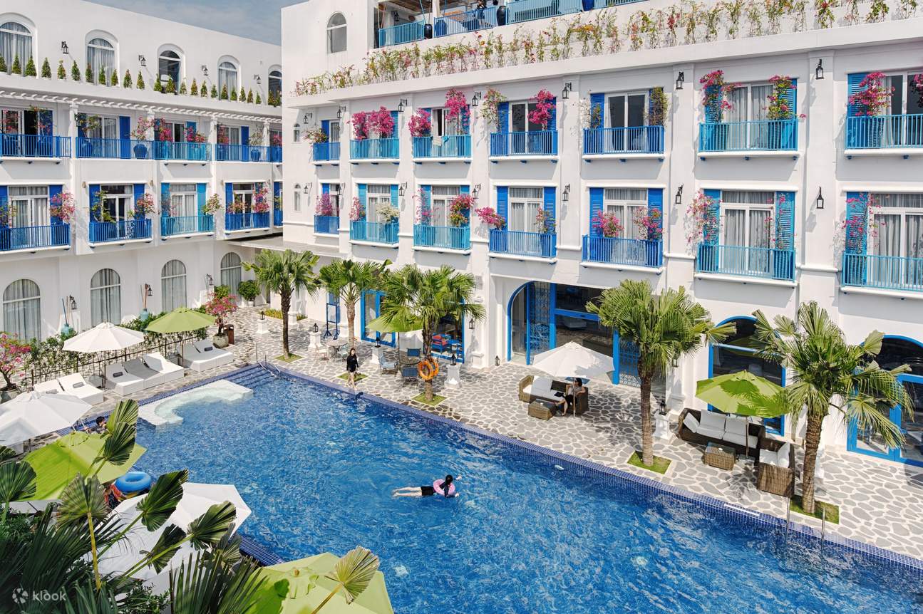 Minum Petang di Risemount Premier Danang Resort