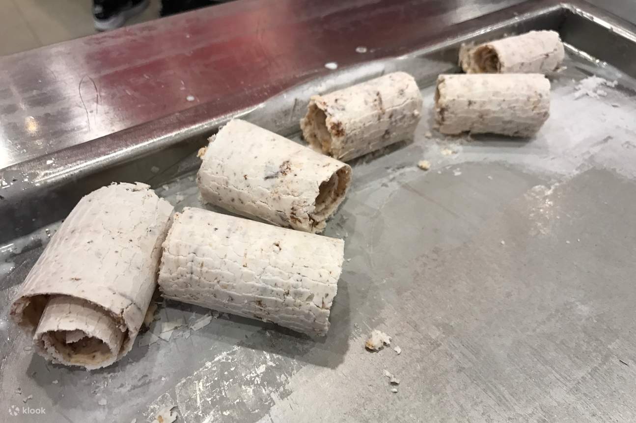 30 Minutes Private Singapore DIY Ice Cream Rolls by Happy