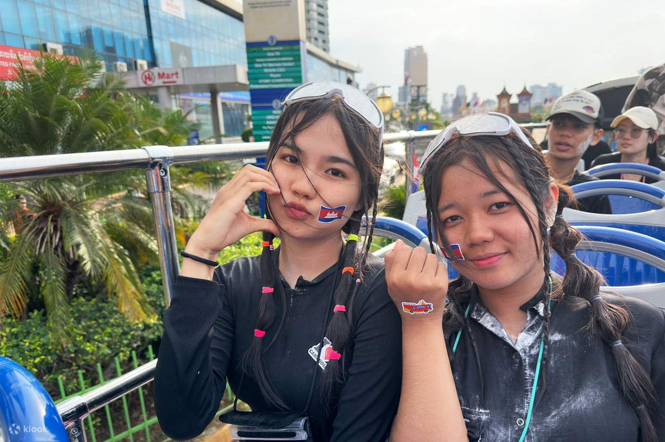 프놈펜: 메콩강 무료 크루즈와 함께하는 시티투어 버스 티켓