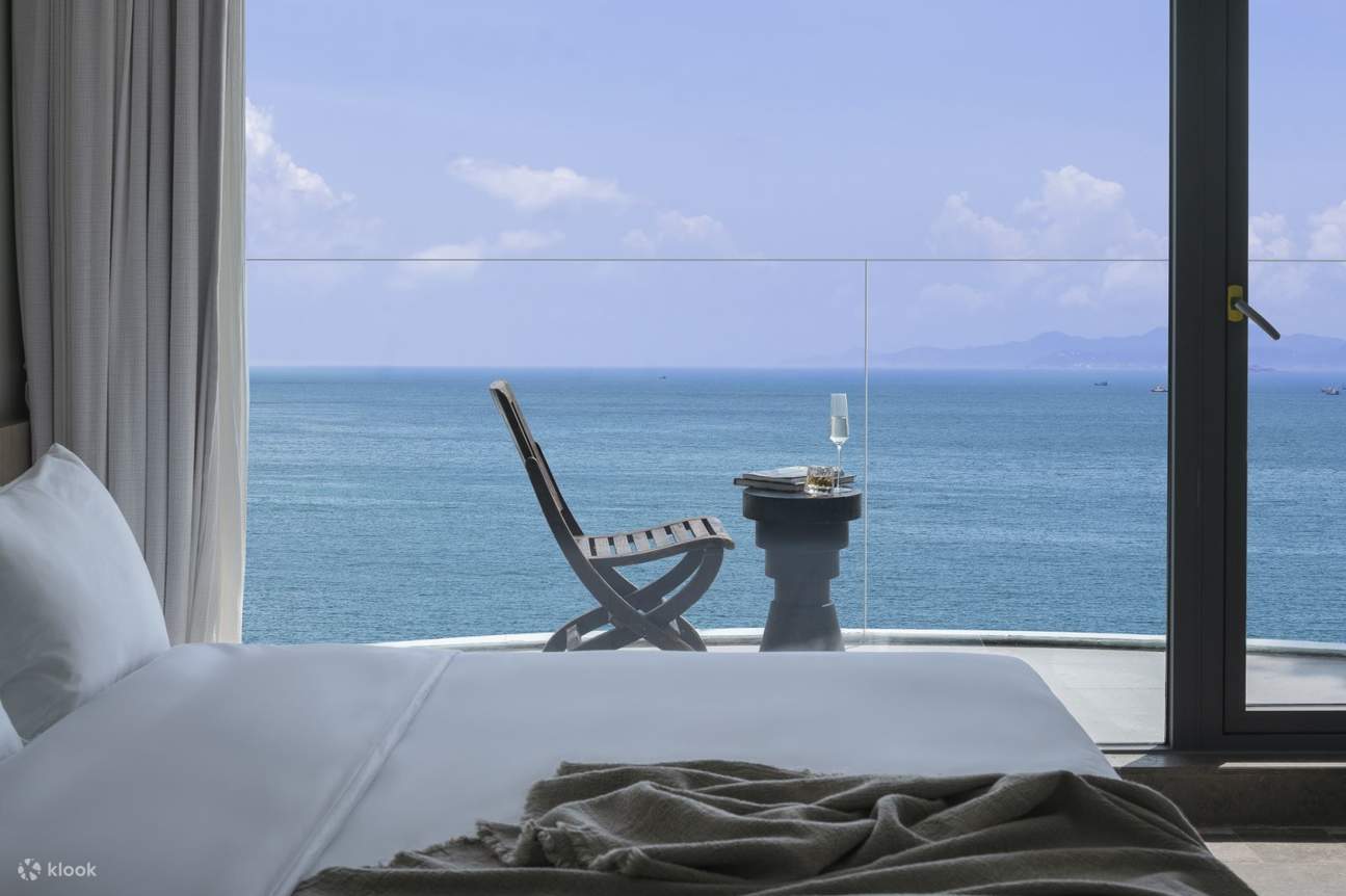 碧羽海景陽臺大床房