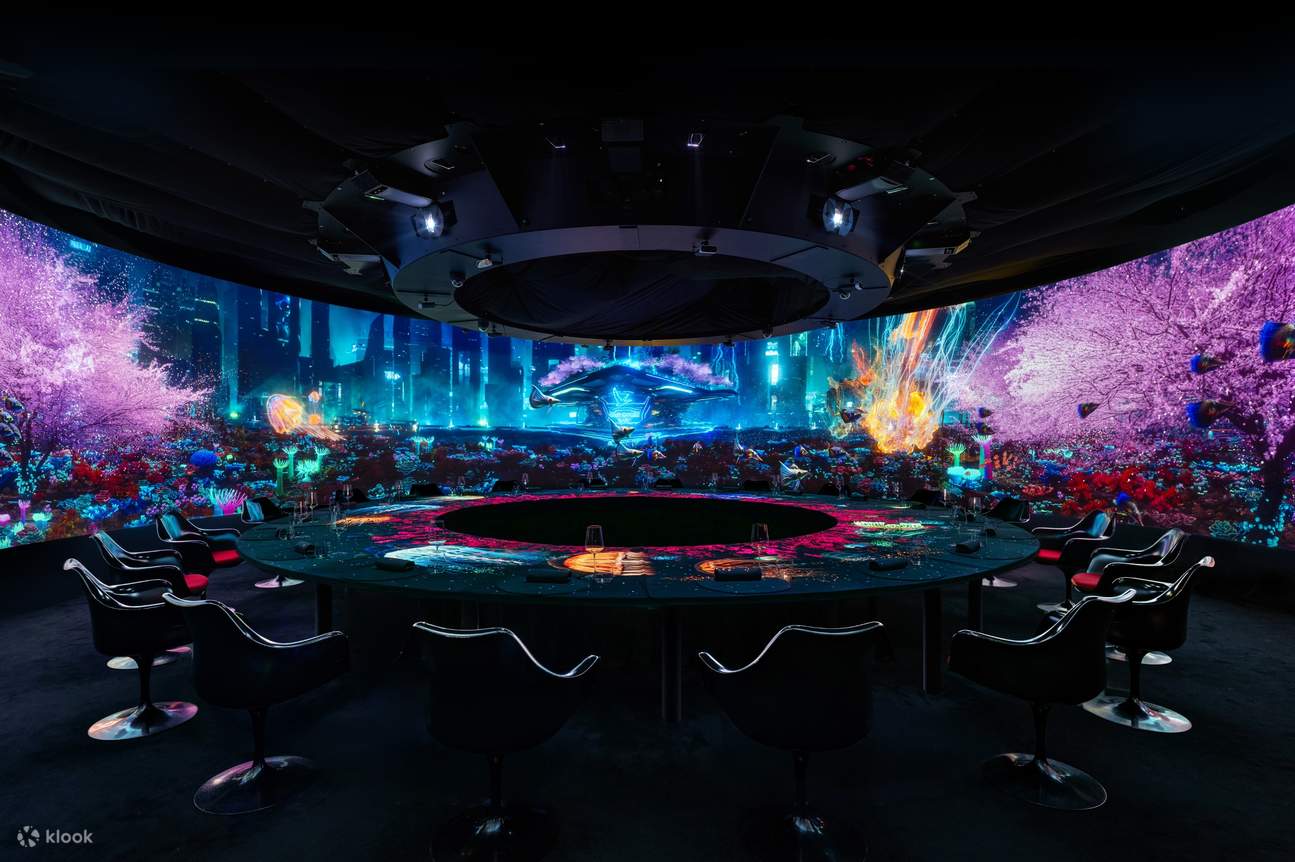 Krasota Dubai futuristic setting