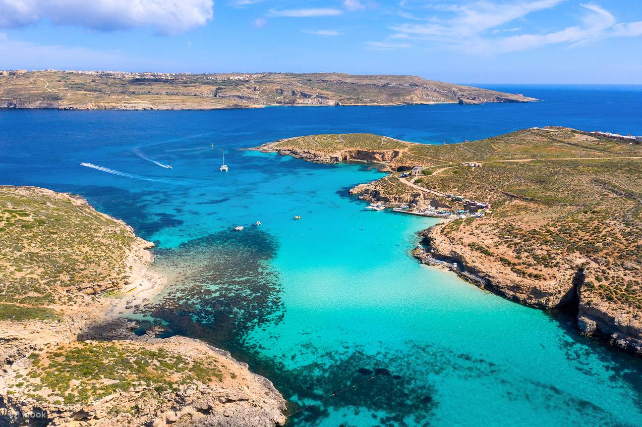 Pulau Comino Malta: Keindahan Sejarah dan Budaya