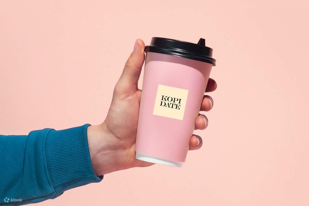 Grab a coffee in Singapore