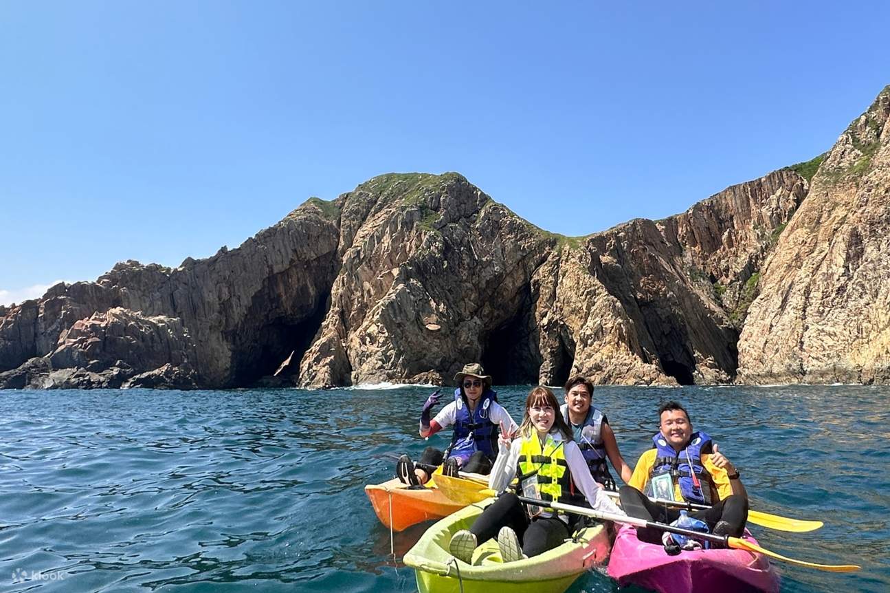 Hong Kong Geopark Ninepin Group Volcano Kayaking Experience - Klook
