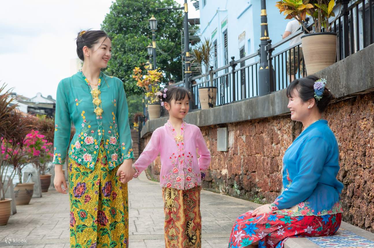 Traditional Costume Experience in Malacca