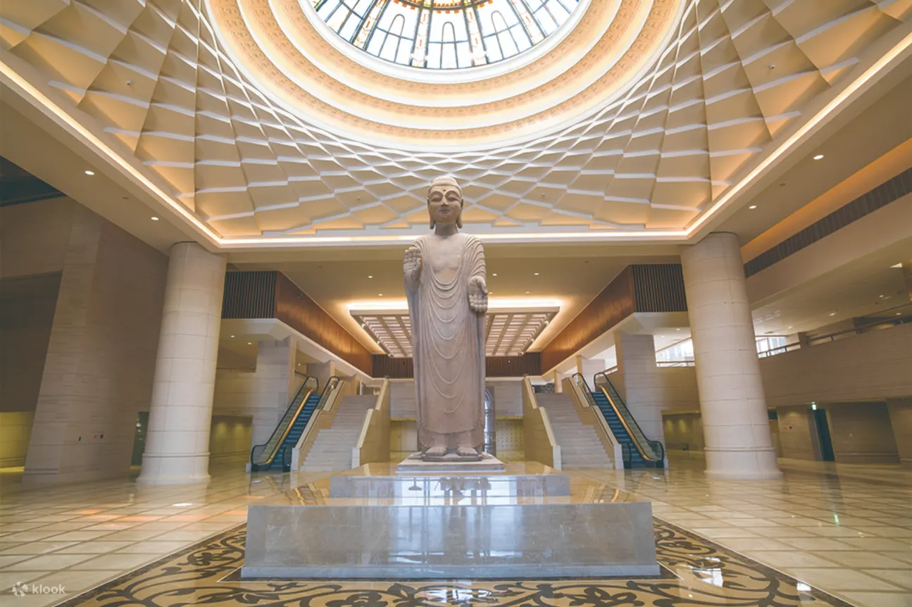 the main hall of the Chung Tai World Museum