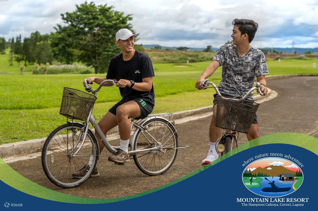 ปั่นจักรยานที่รีสอร์ทริมทะเลสาบบนภูเขา