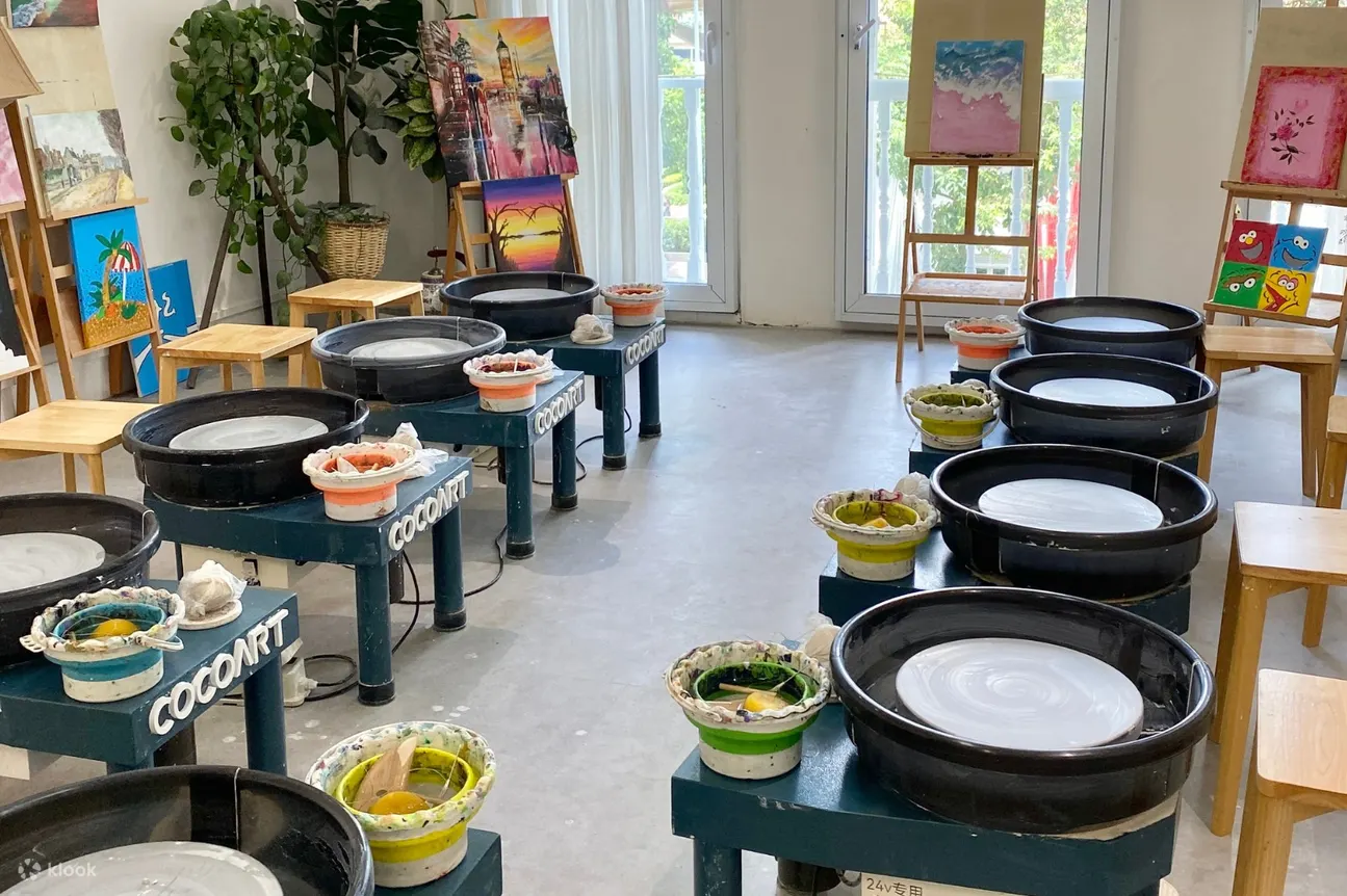 陶艺手工制作和拉坯
