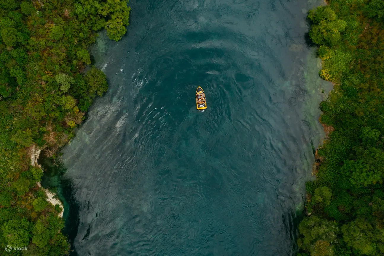 陶波急流的自然美景