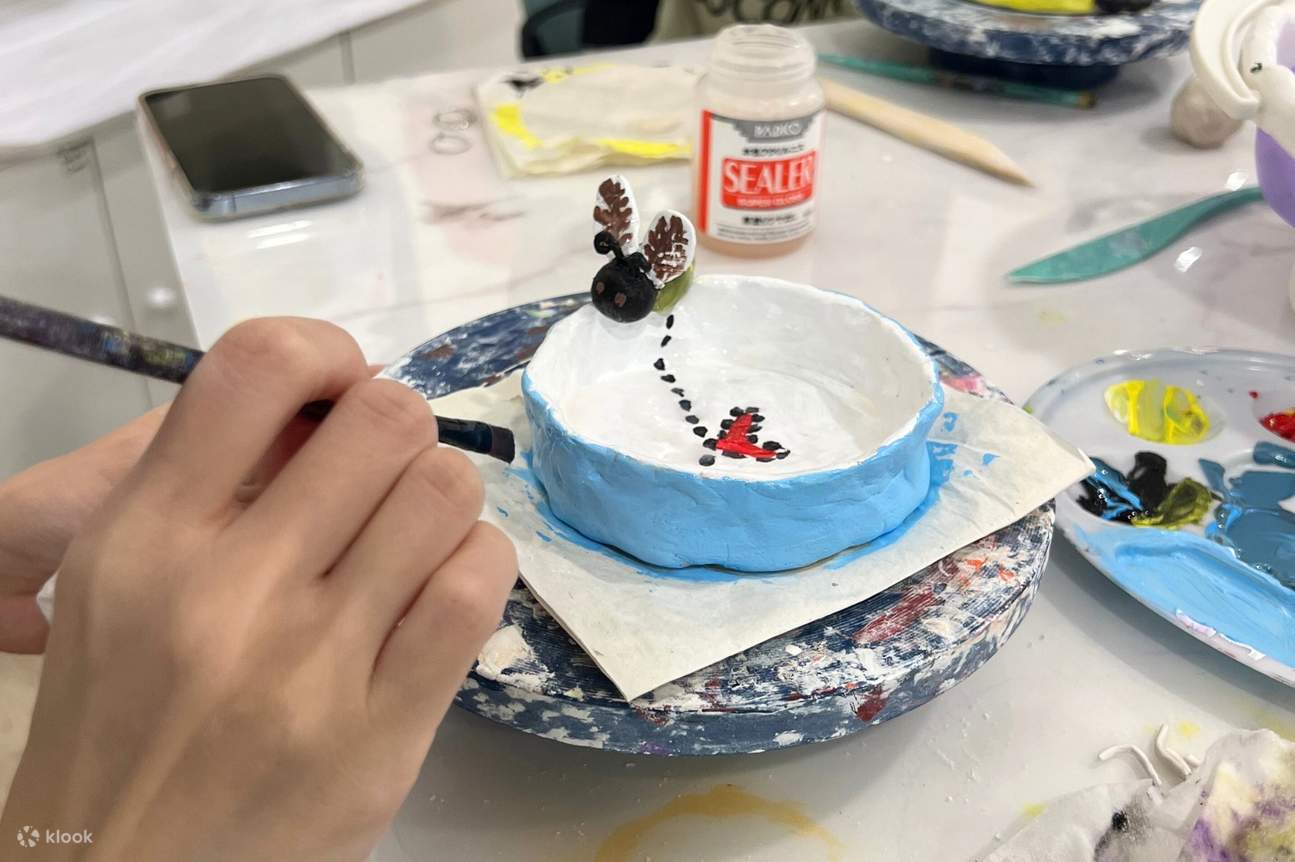 乾燥ねんどワークショップ（シンガポール / COCOART Air提供）