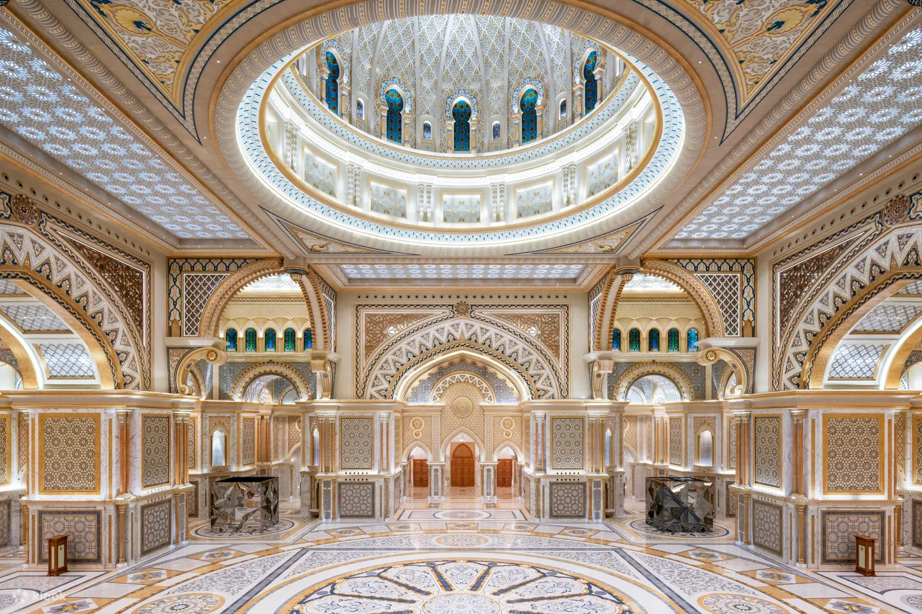 qasr al watan 走廊