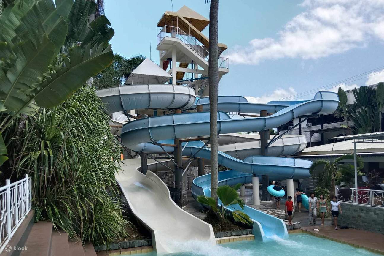 Catch the splashtacular adventure of the giant waterslide, available for a limited time