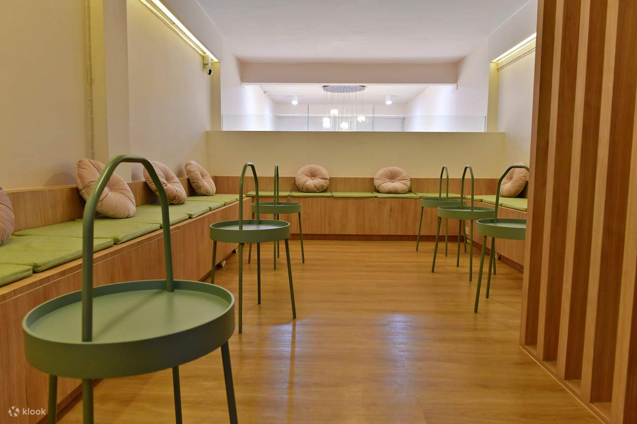 수제 고급 태국 전통 의상 대여 체험 서비스 (One More Thai 제공)