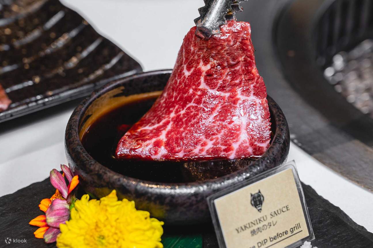 TORA Yakiniku x Cafe Crystal Design Center