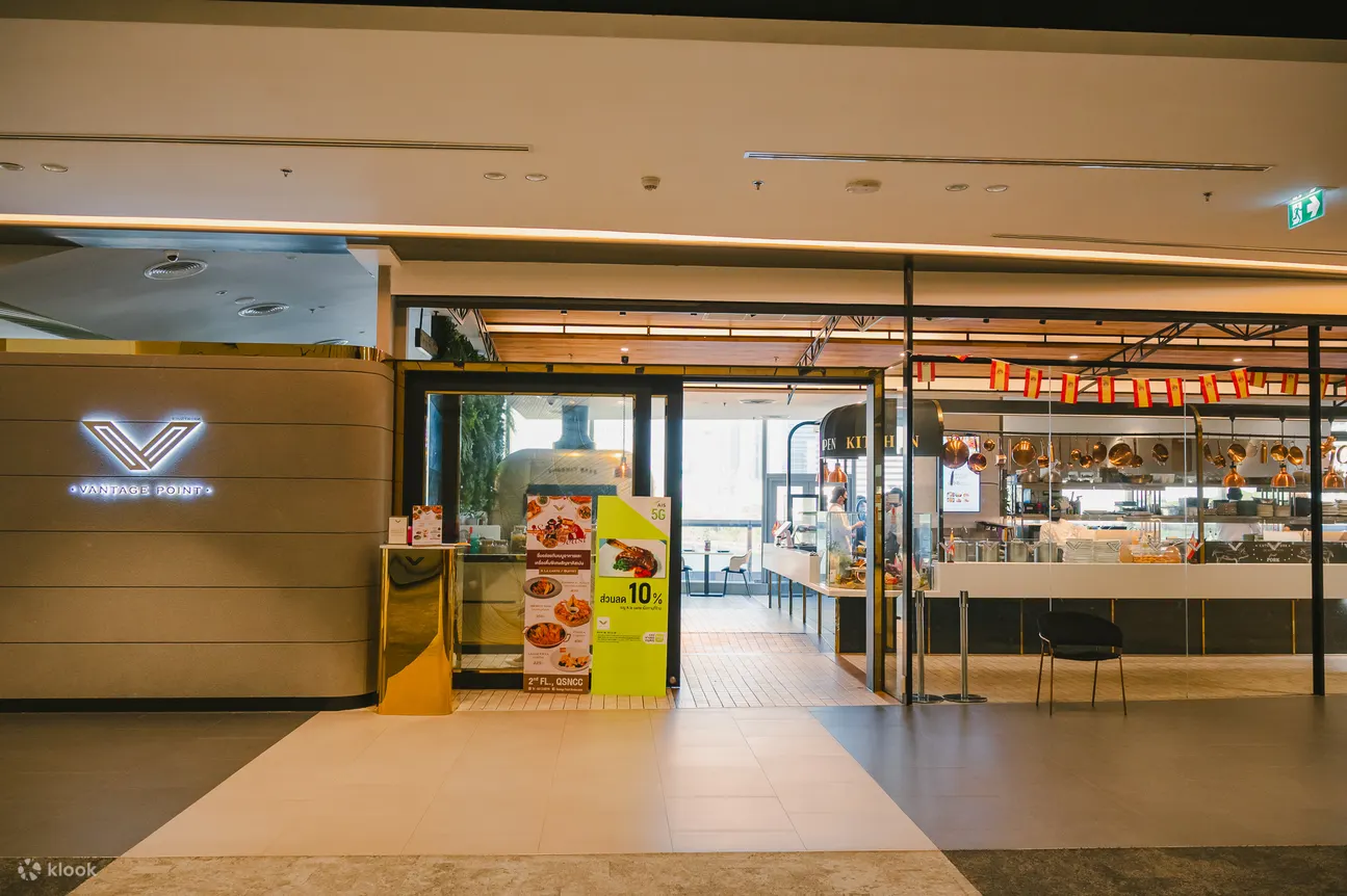 诗丽吉王后国家会议中心 Vanage Point 自助餐厅