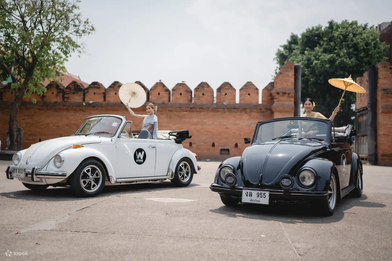 泰式礼服租赁以及老式敞篷车