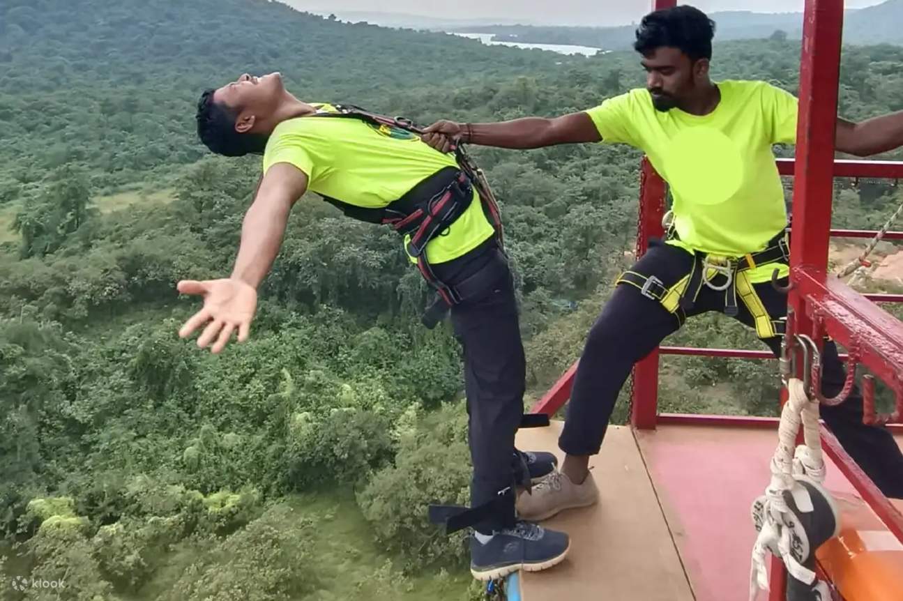 Goa: 61-Meter Bungee Jump