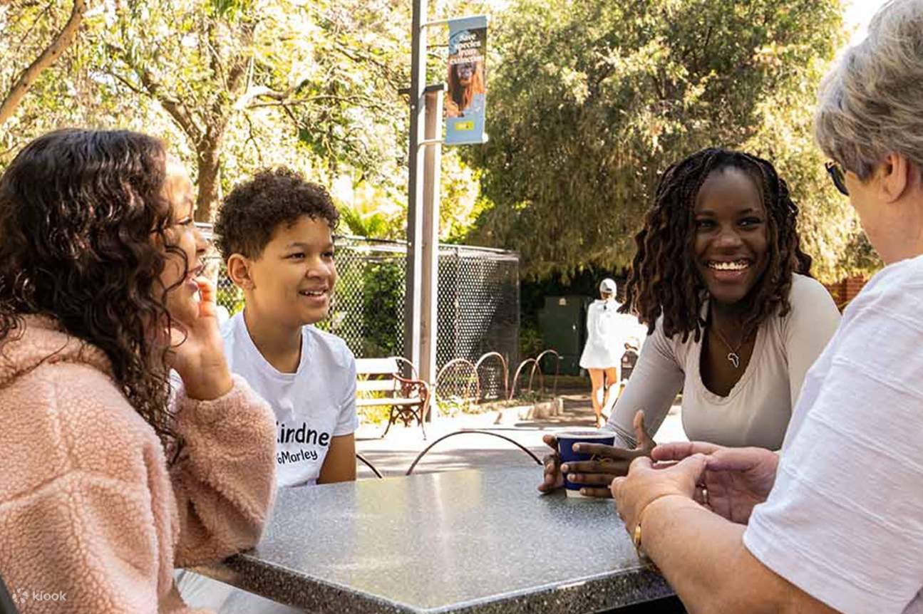 Adelaide Zoo Panda and Friends Tour (dengan Tiket Masuk)