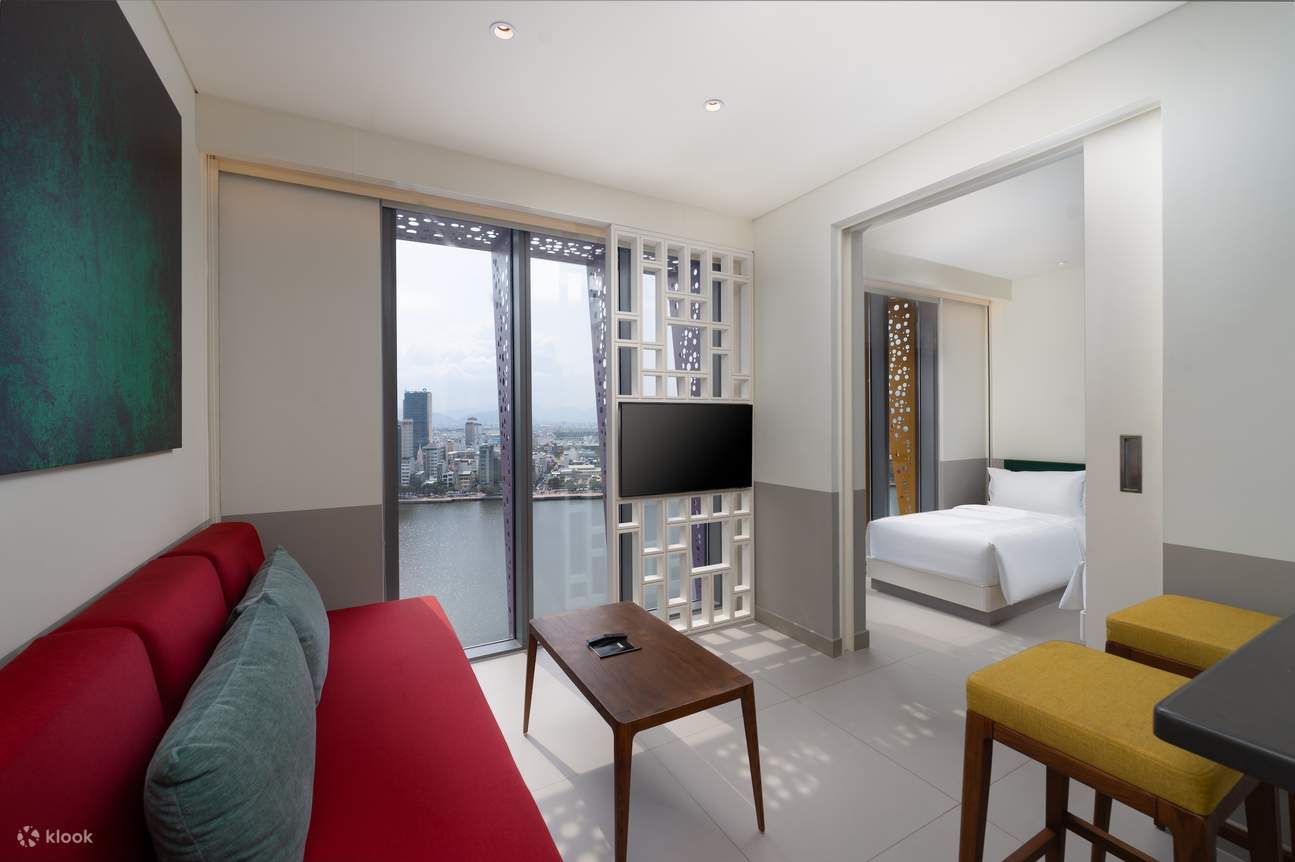 Wink Live Two-Bedroom Riverside View