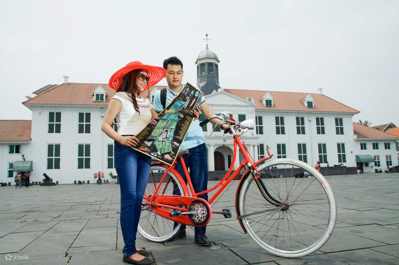 Jakarta Half Day Museum Tour with Pottery Classes Klook