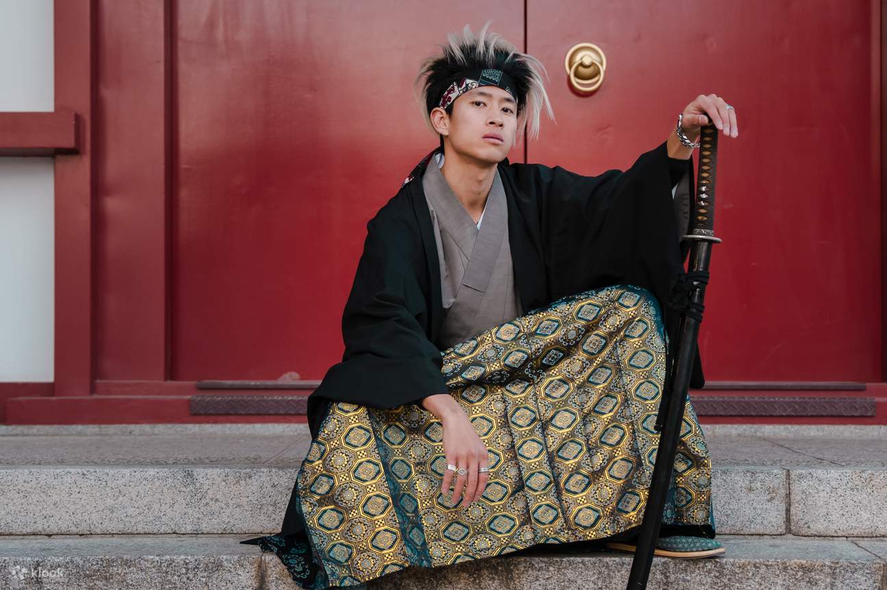 Experiencia de alquiler de kimonos y yukatas (ofrecido por Kawaii Osaka, Osaka)