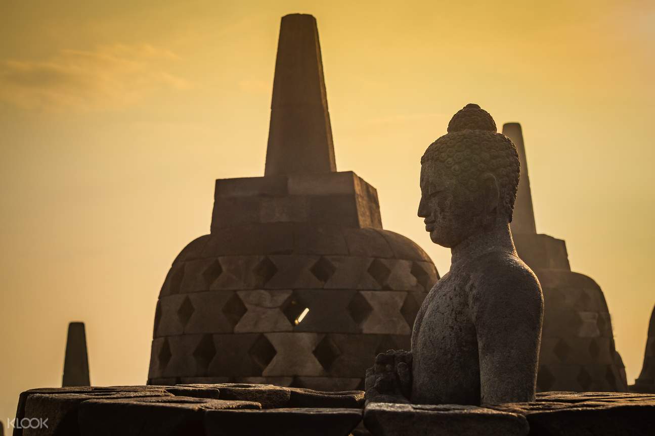 Borobudur Sunrise & Prambanan Temple Tour - Klook