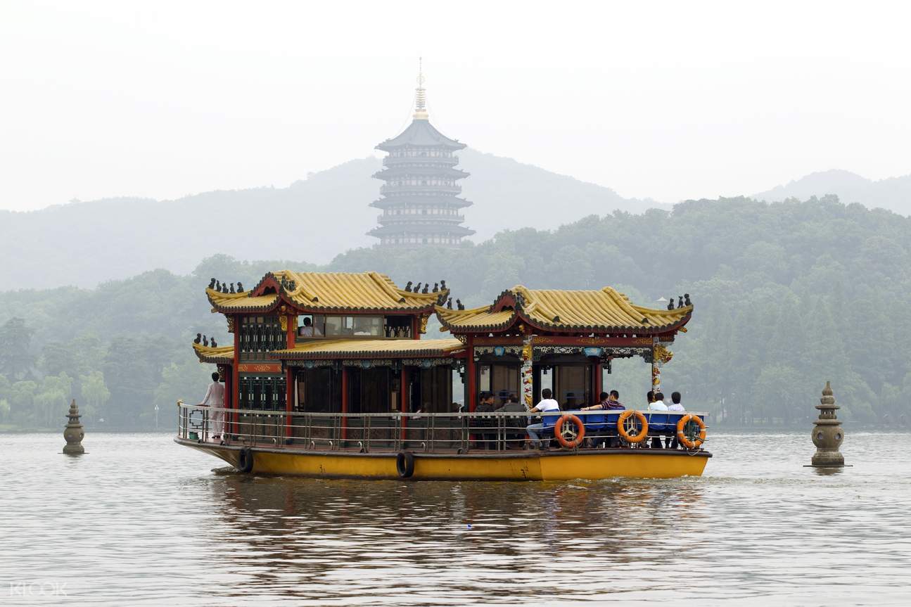 west lake boat cruise