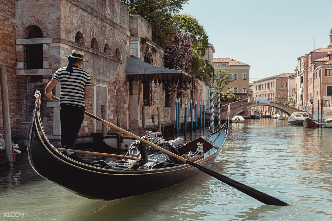 Venice Gondola Ride from San Marco Square