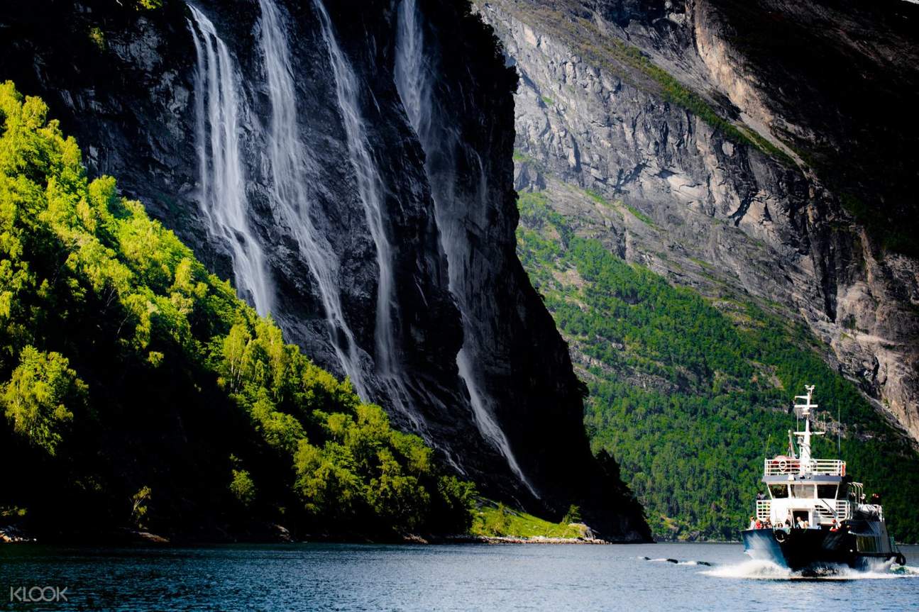 Глубина фьордов в Норвегии